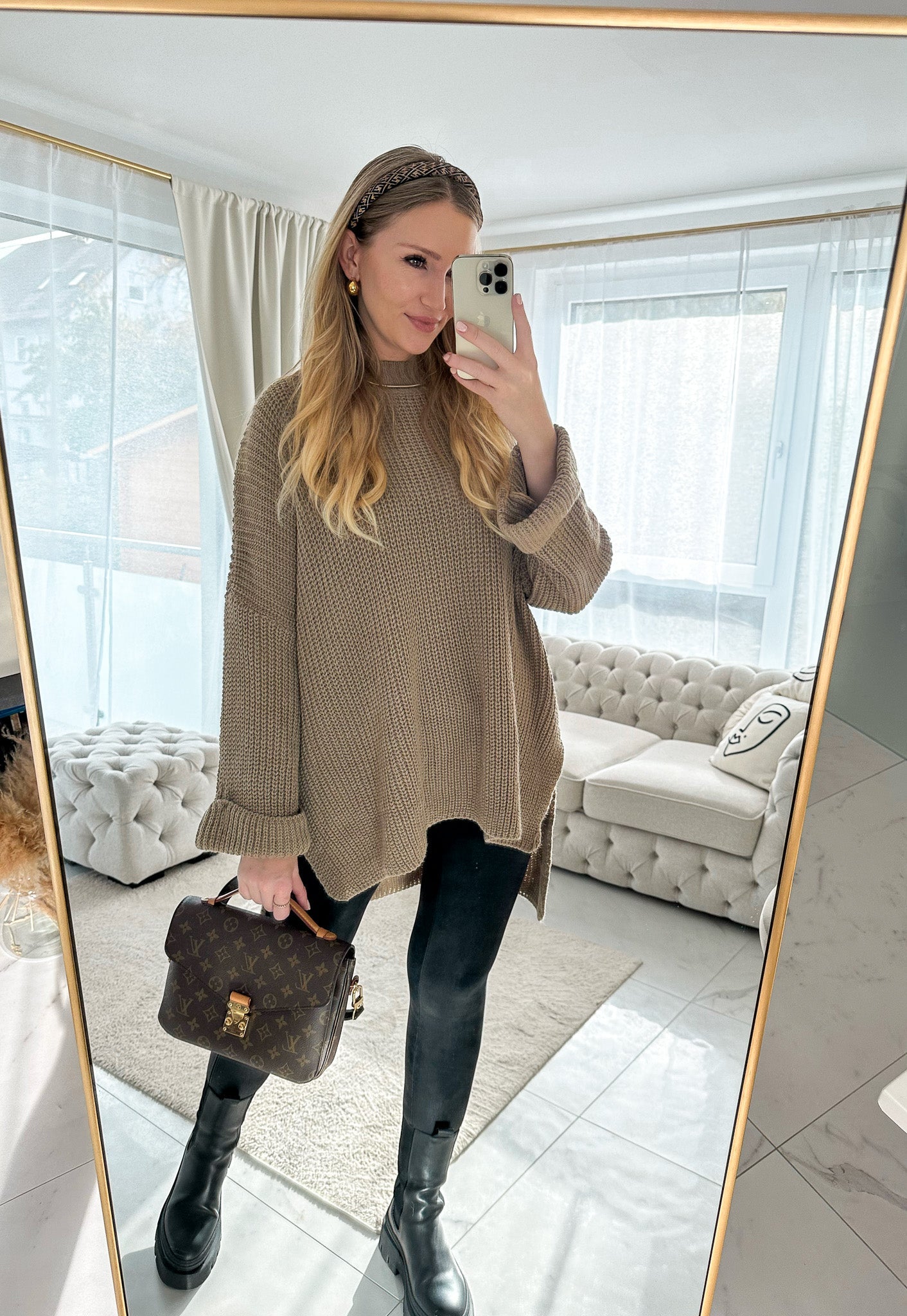 Long Pullover mit Seitenschlitz